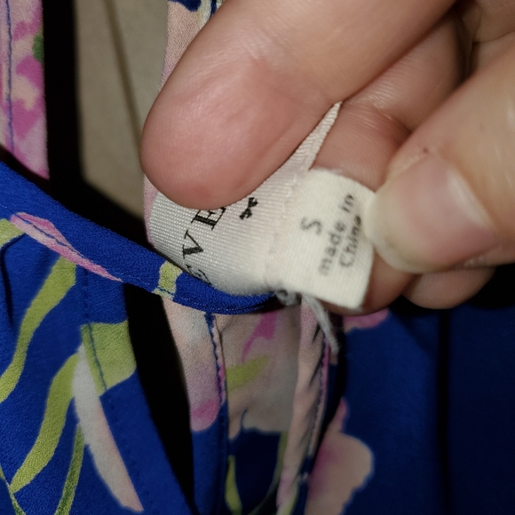 Everly size small sheer blue with floral print - Picture 3 of 4